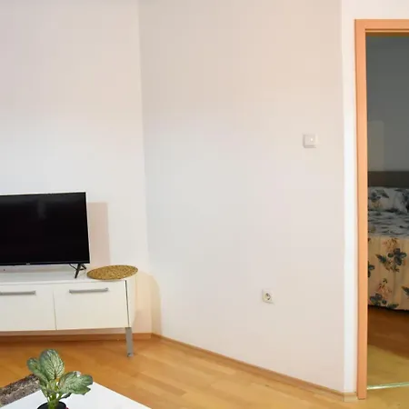 Apartment The Red Sofa